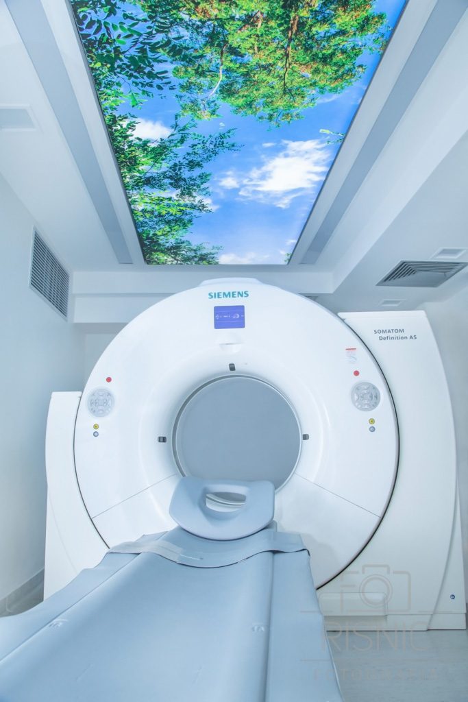Fotografia do equipamento de Ressonância Magnética do Hospital São Camilo Unidade Pompéia